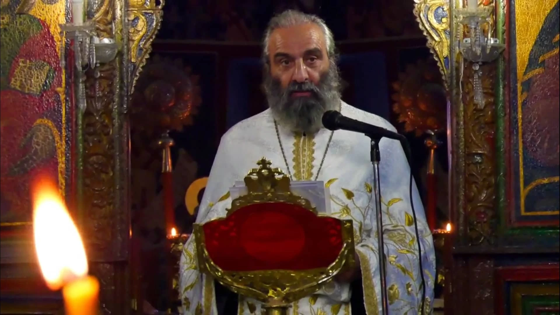 Ο λόγος του πατρός Ειρηναίου στο Πισοδέρι και αυτοί που «στης ντροπής τα έδρανα καθίσαν»